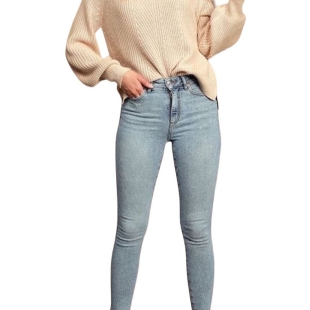 #0223 Free People | Light Wash Stretch Skinny Jeans womens size 24